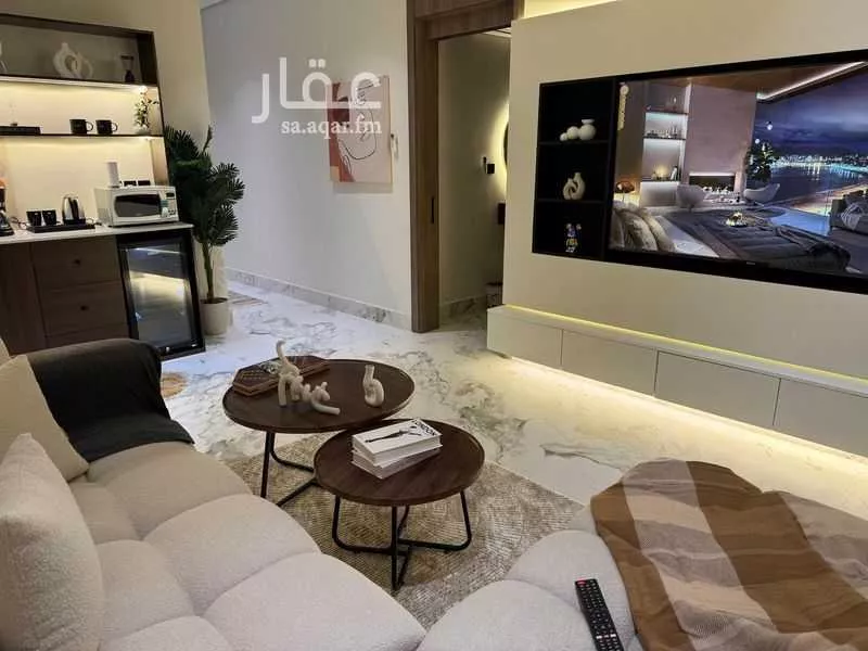 شقة 3 غرف في الحمرا 12