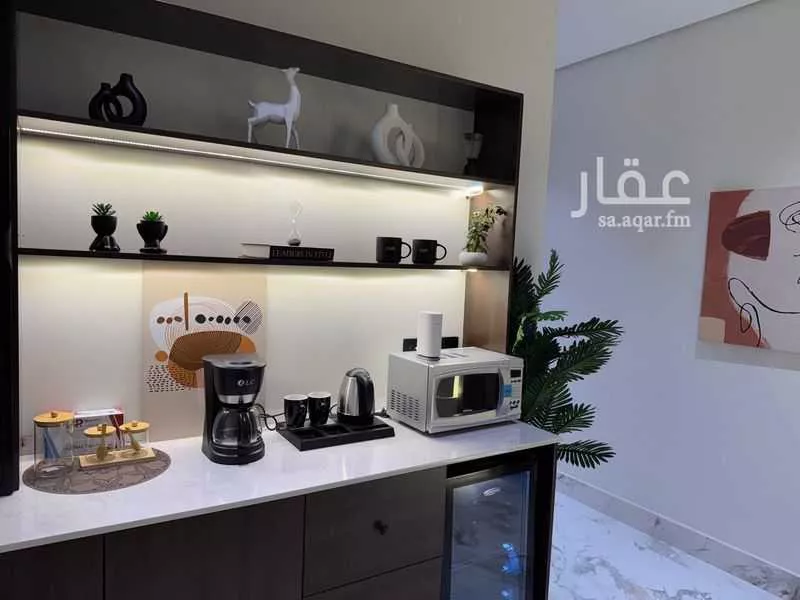 شقة 3 غرف في الحمرا 9