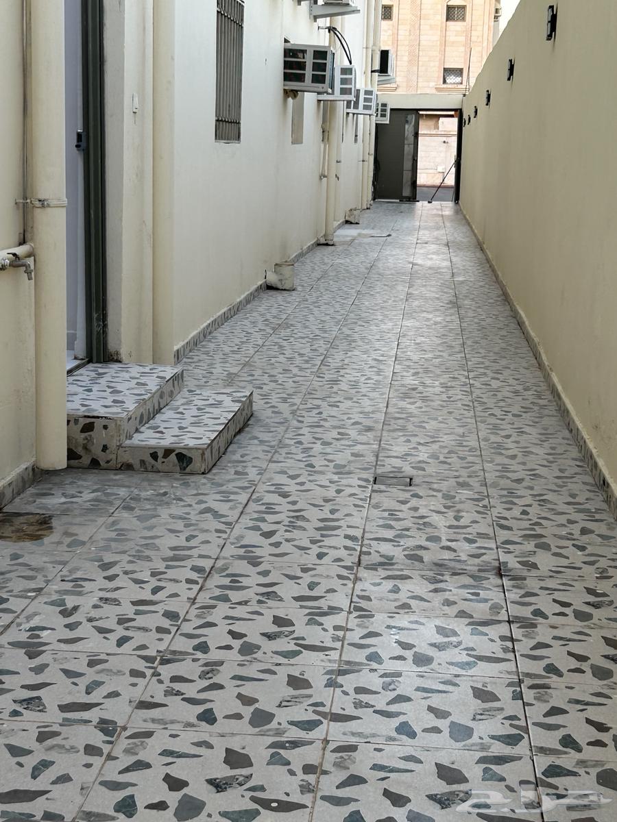3 bedroom apartment in Al Gharra, Madinah 10