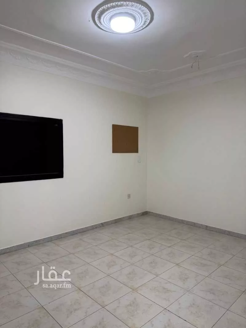2 bedroom apartment in Al Thaghr 3