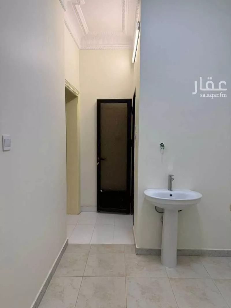 2 bedroom apartment in Al Thaghr 7