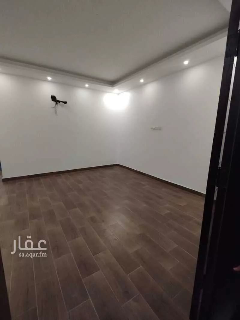 2 bedroom apartment in Al Yaqout 6