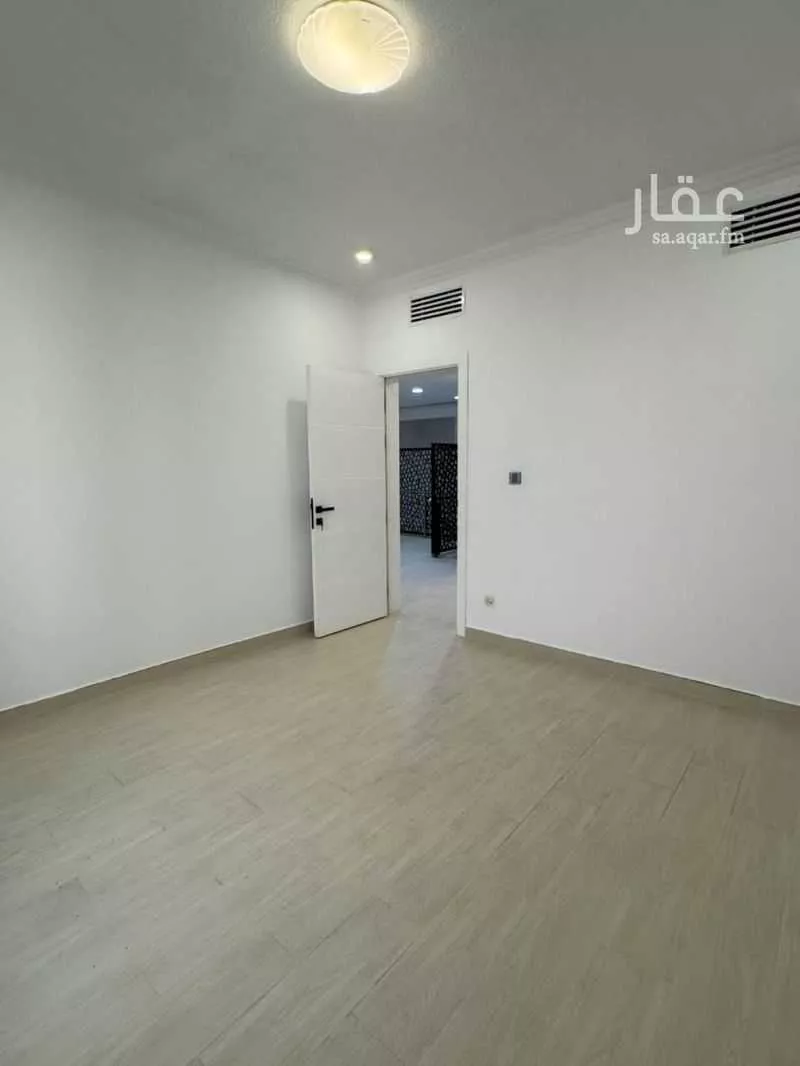 3 bedroom apartment in Hajar, Eastern Province 14