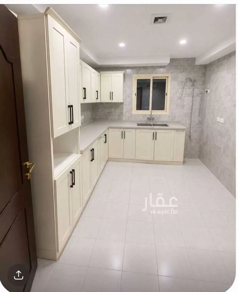 3 bedroom apartment in Hajar, Eastern Province 2