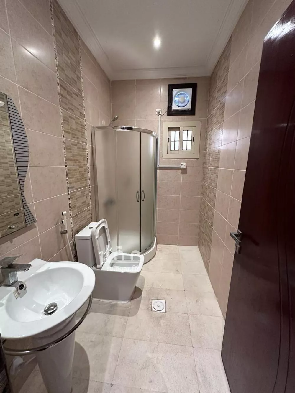 5 bedroom apartment in Al Rawdah 11