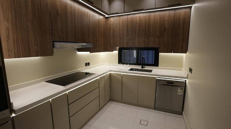 4 bedroom apartment in Al Nuzhah, Jeddah 12