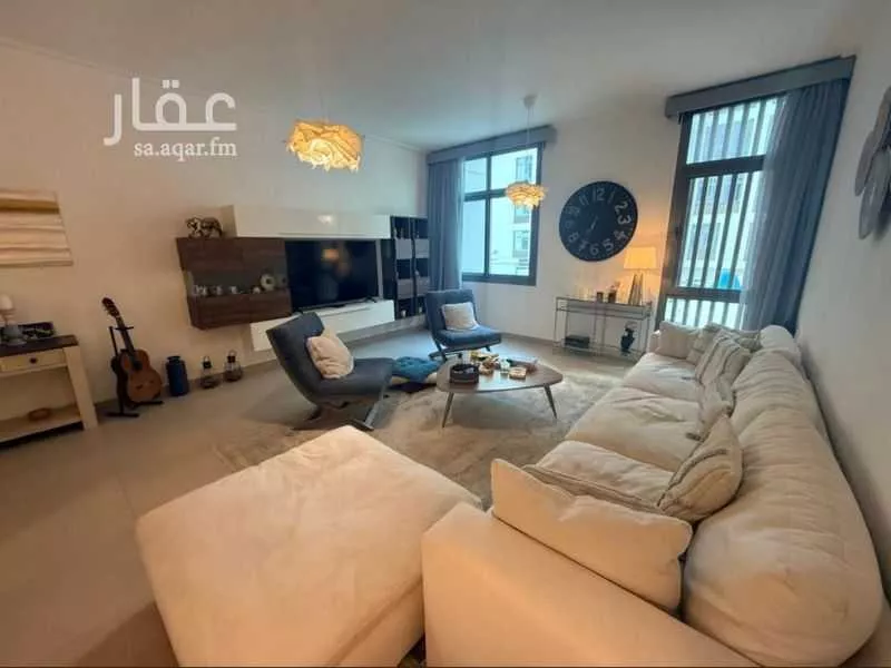 3 bedroom apartment in Al Salamah 4