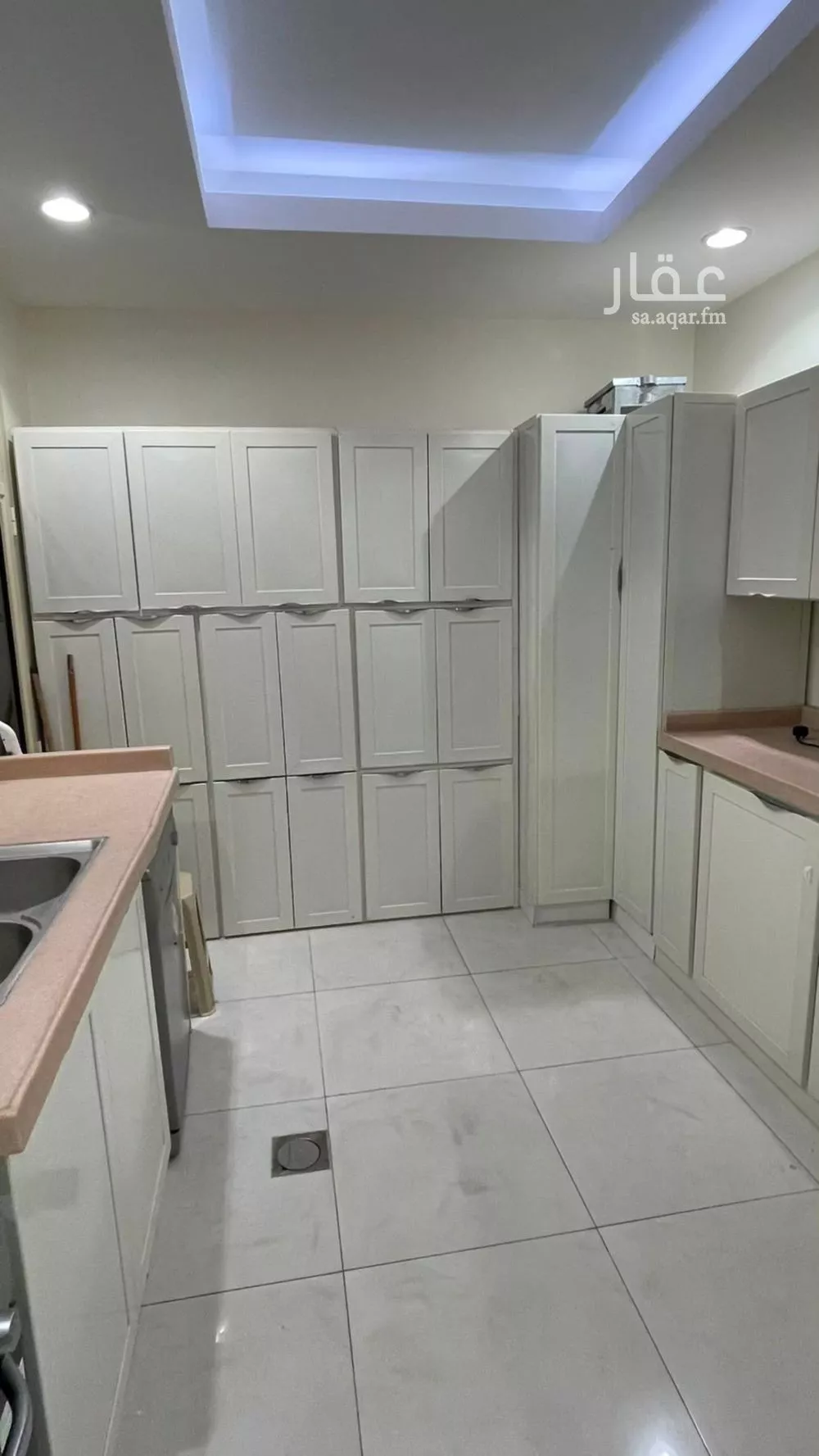 4 bedroom apartment in Tuwaiq, Riyadh 17