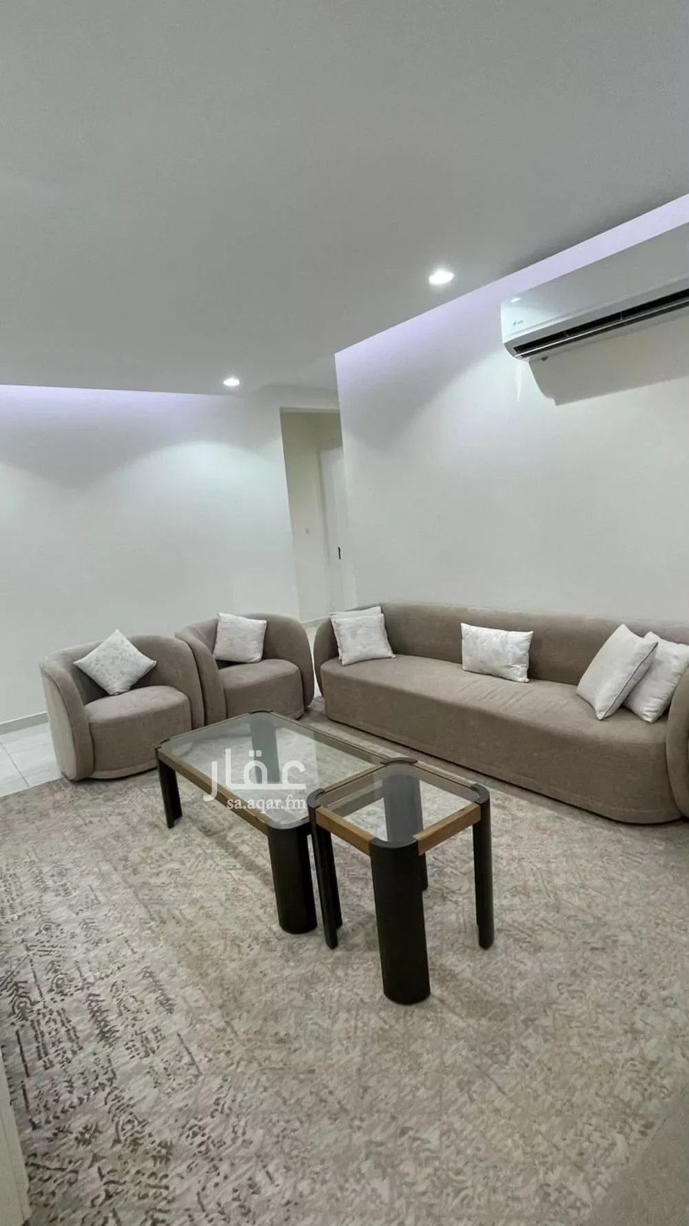 4 bedroom apartment in Tuwaiq, Riyadh 10