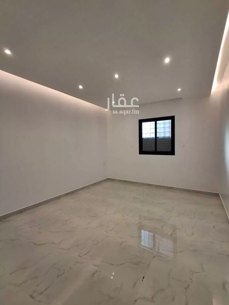 4 bedroom apartment in Al Mahdiyyah, Riyadh 6