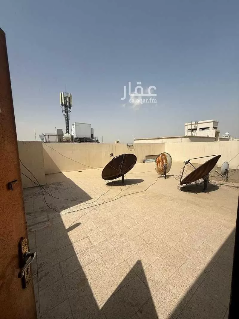 3 bedroom building in Al Aziziyah, Riyadh 4