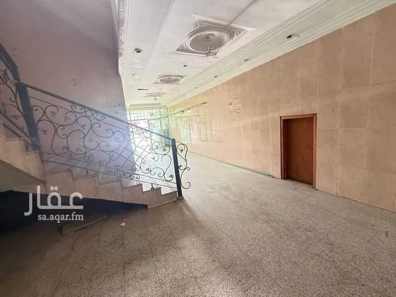 3 bedroom building in Al Aziziyah, Riyadh 5