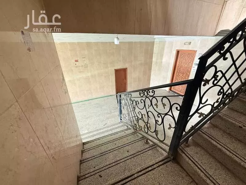 3 bedroom building in Al Aziziyah, Riyadh 6