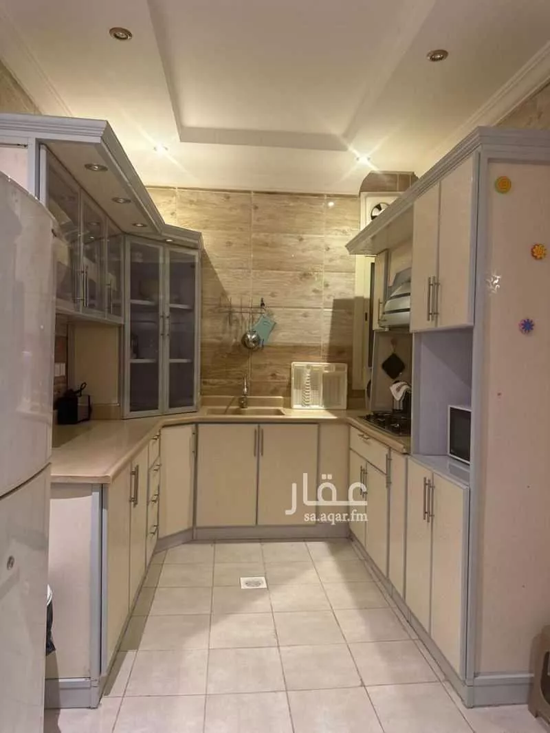 3 bedroom floor in Al Marwa 10