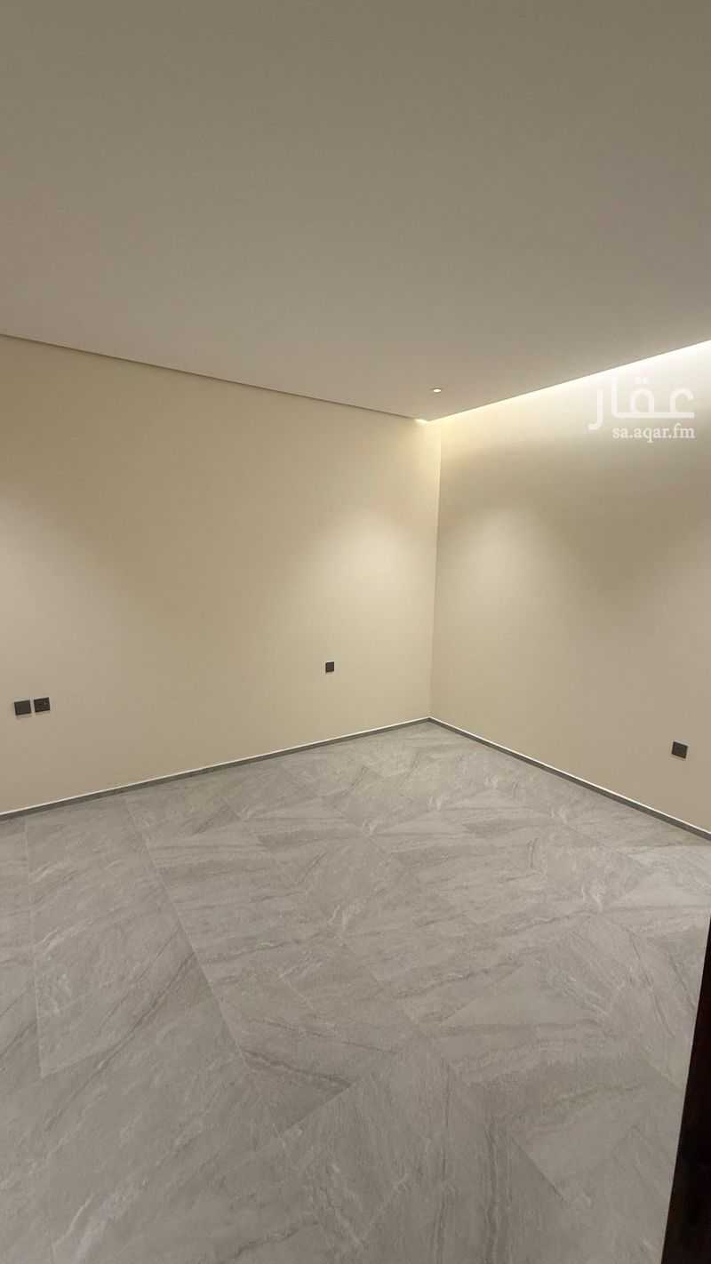 4 bedroom villa in King Fahd, Riyadh 21