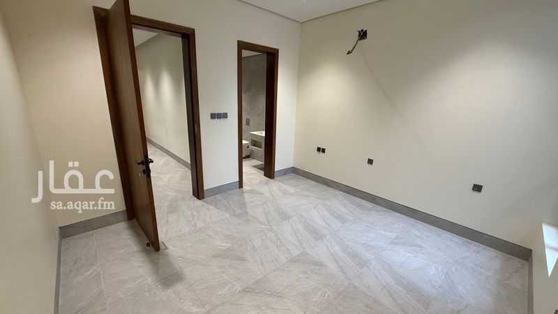 4 bedroom villa in King Fahd, Riyadh 23