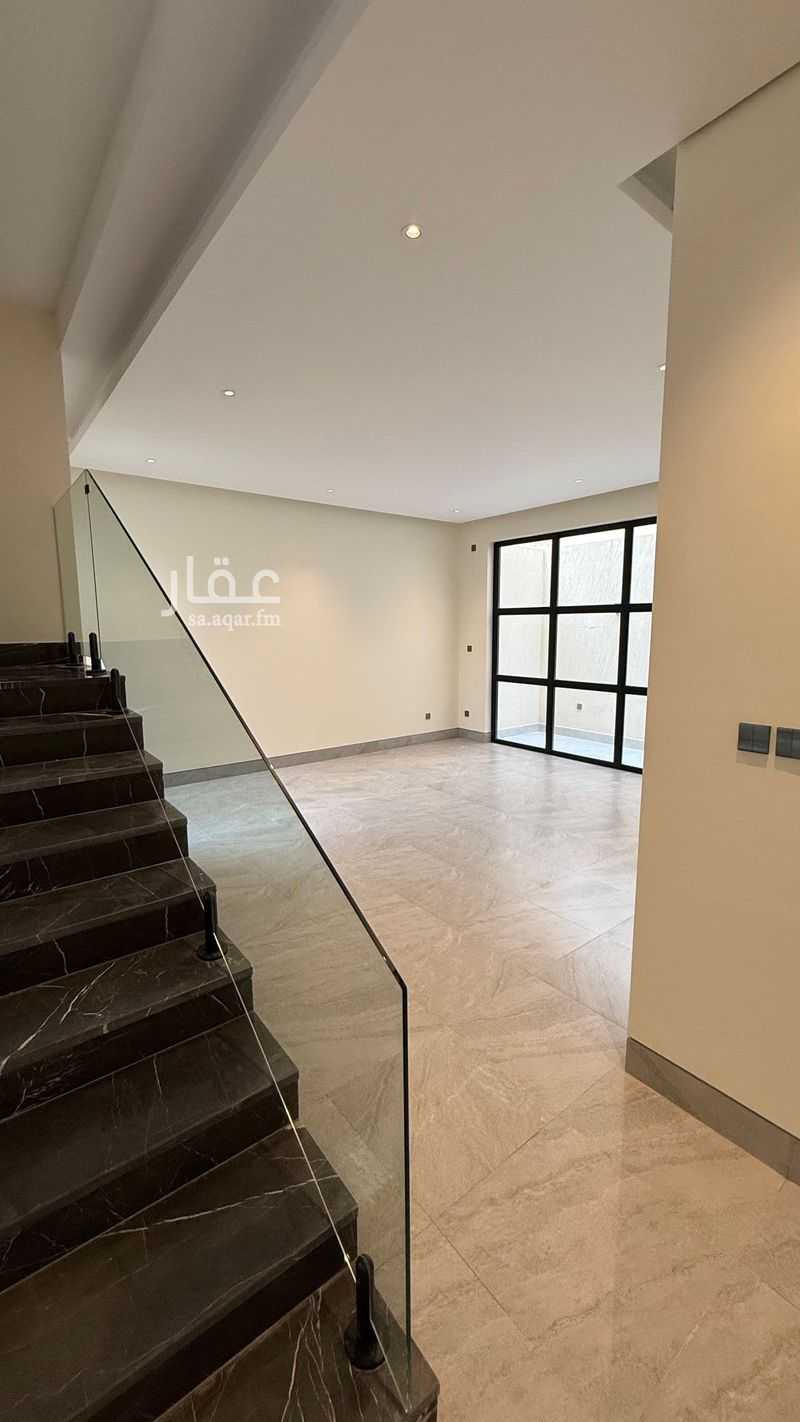 4 bedroom villa in King Fahd, Riyadh 12
