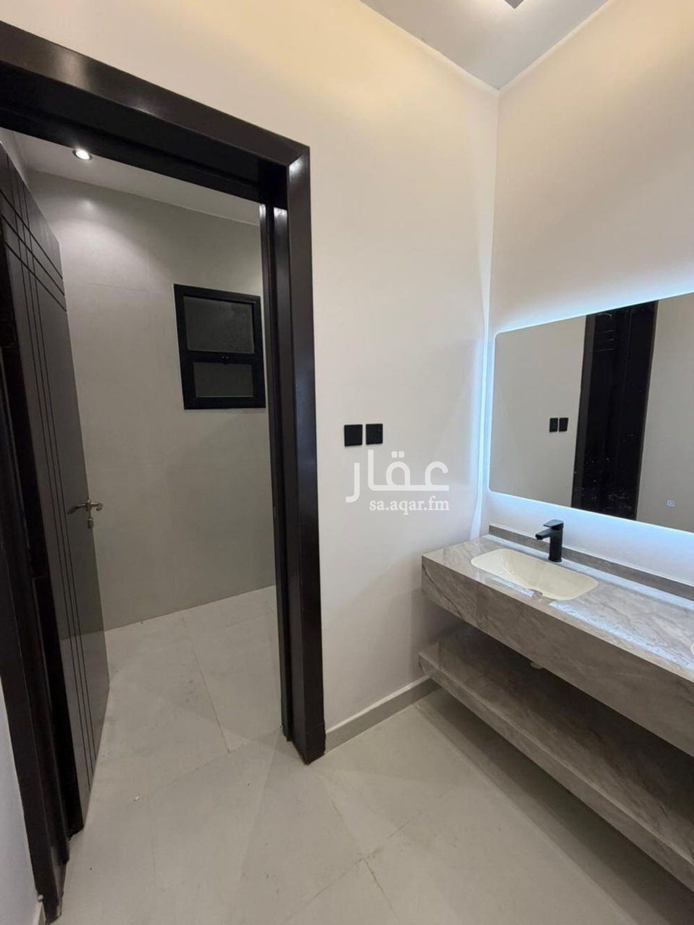 5 bedroom villa in Shubra, Riyadh 5