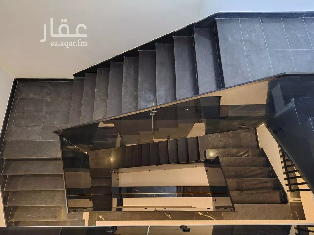 فيلا 5 غرف في اللؤلؤ 6