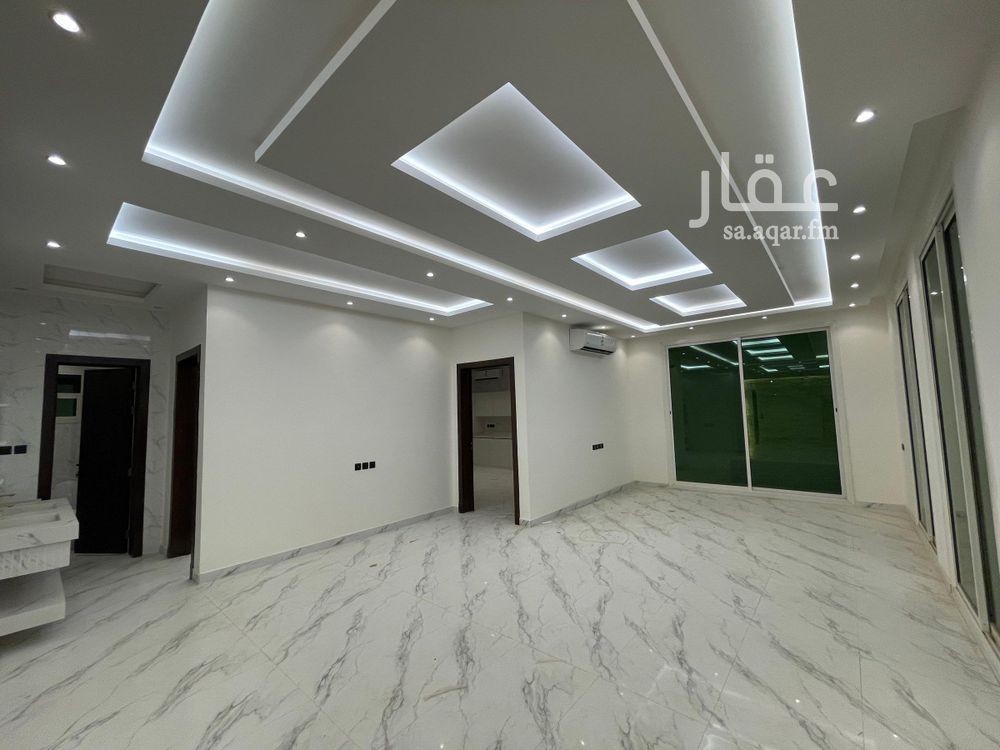 4 bedroom villa in Dhahrat Al Badiah, Riyadh 10