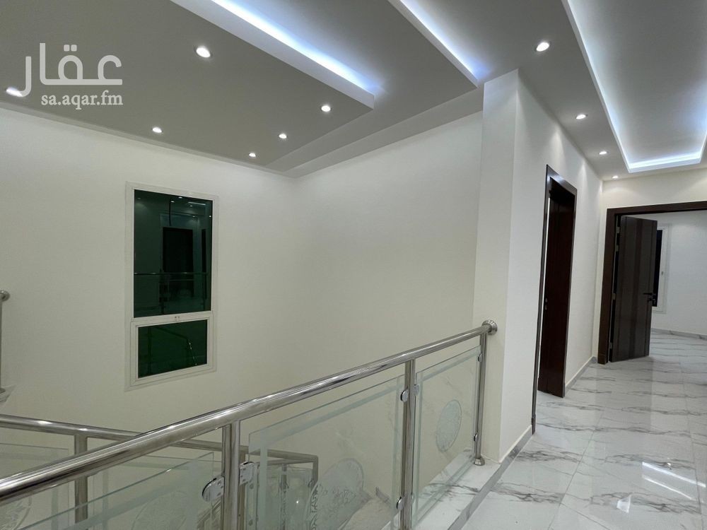 4 bedroom villa in Dhahrat Al Badiah, Riyadh 11