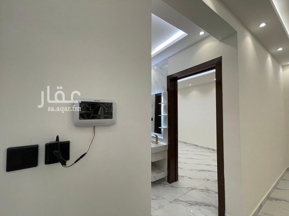 4 bedroom villa in Dhahrat Al Badiah, Riyadh 13