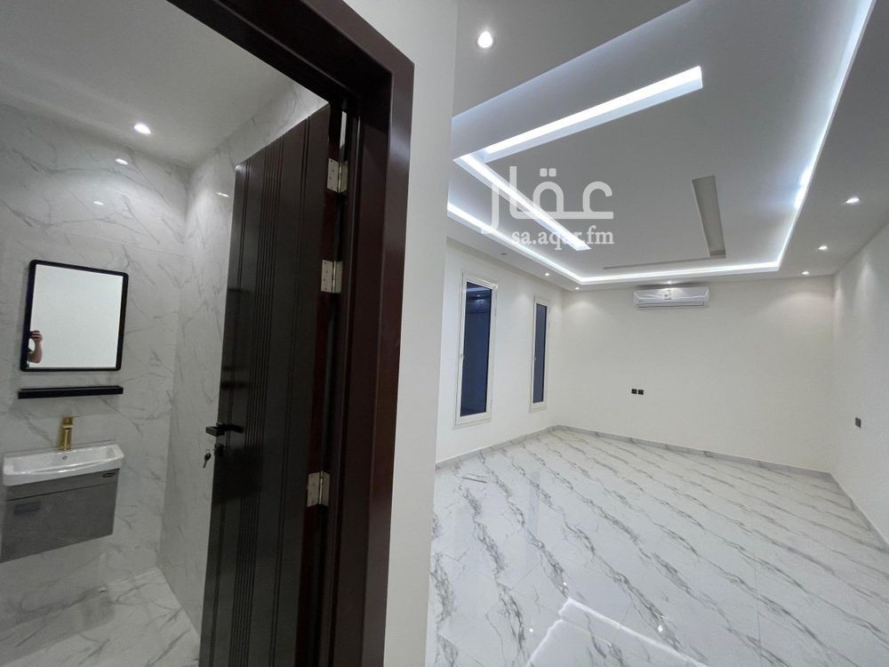 4 bedroom villa in Dhahrat Al Badiah, Riyadh 8