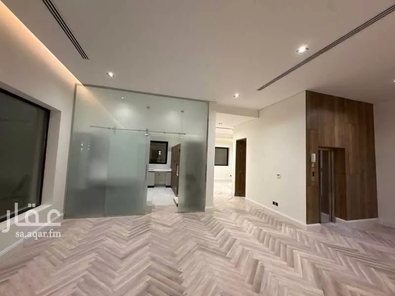 5 bedroom villa in Al Malqa, Riyadh 9