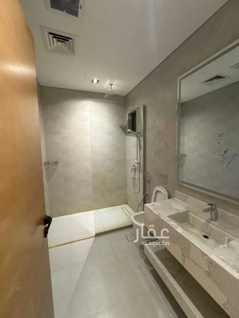 5 bedroom villa in Al Malqa, Riyadh 18