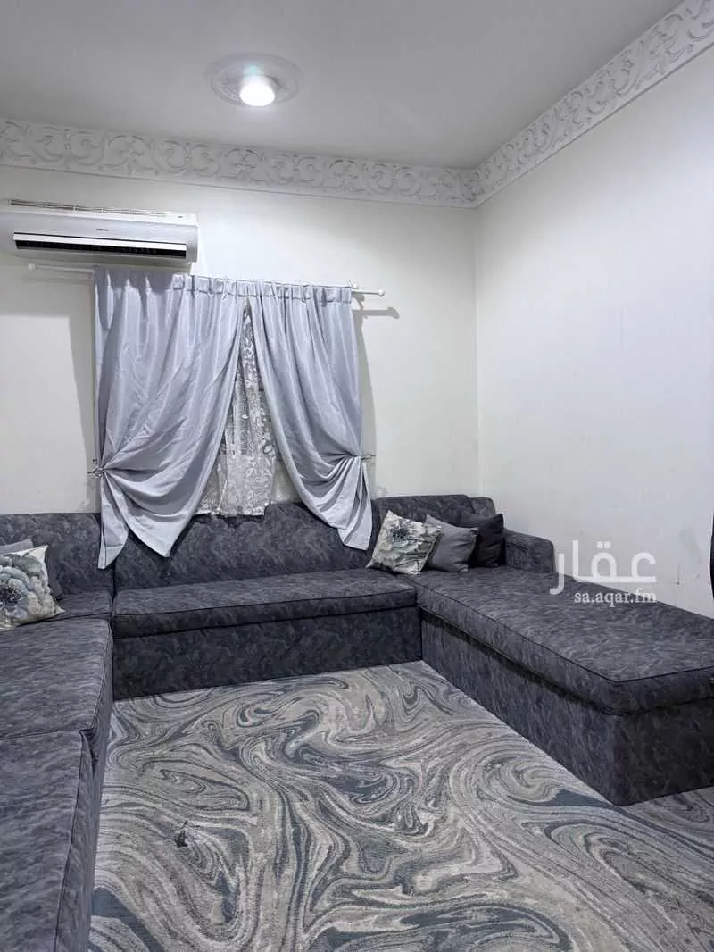 4 bedroom villa in Al Yarmouk 11