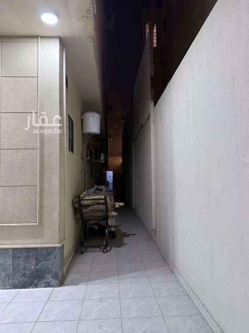 4 bedroom villa in Al Yarmouk 7
