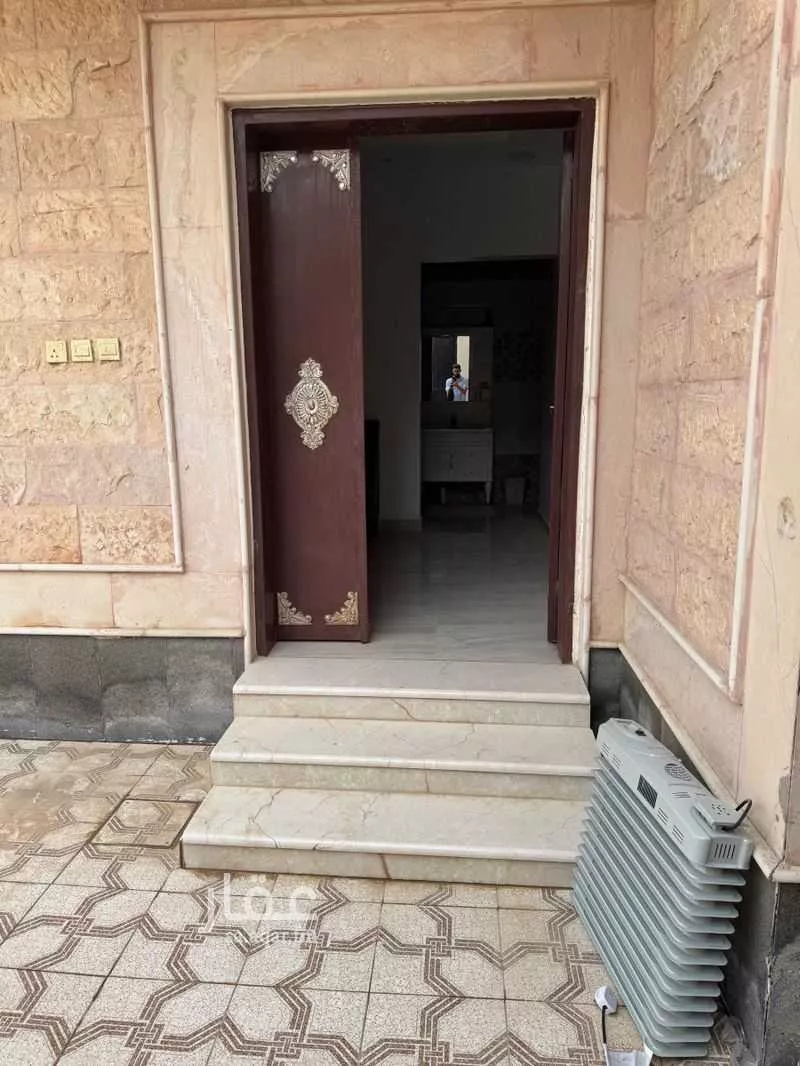 7 bedroom villa in Tuwaiq 6