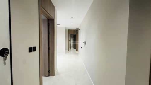 4 bedroom apartment in Shawran, Madinah 11
