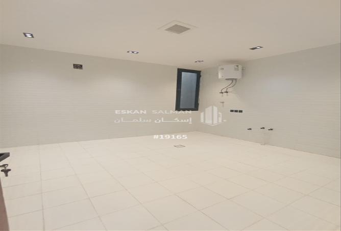 5 bedroom apartment in Al Janadriyah 3