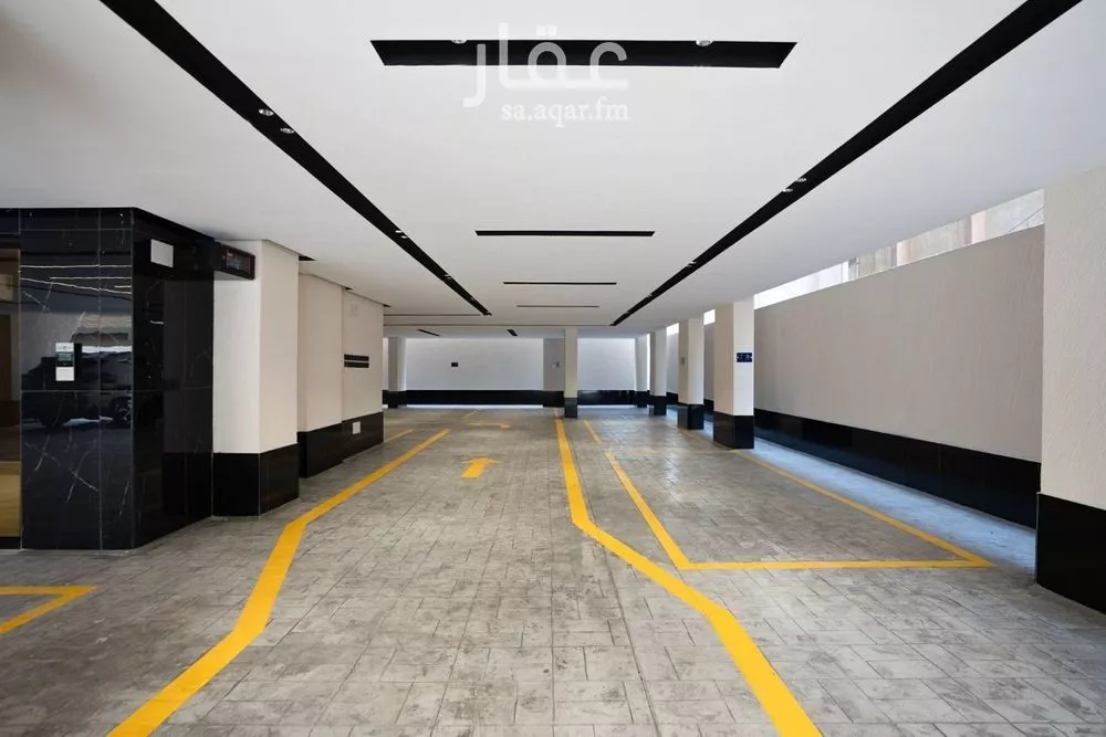 4 bedroom apartment in Al Salamah 2