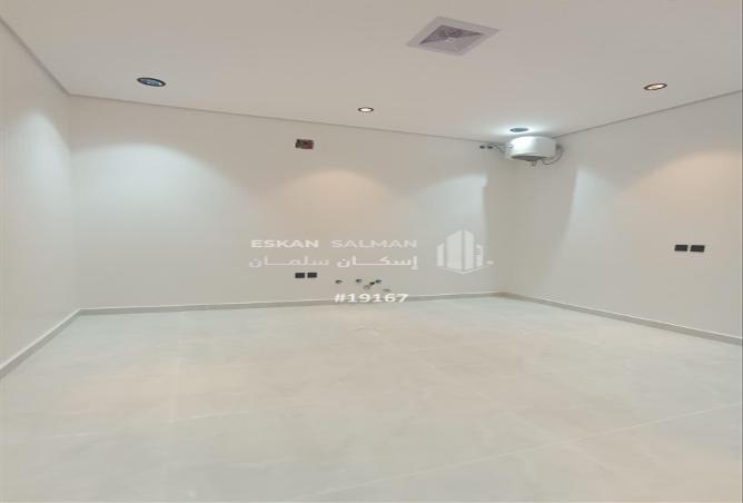 5 bedroom apartment in Al Janadriyah 3