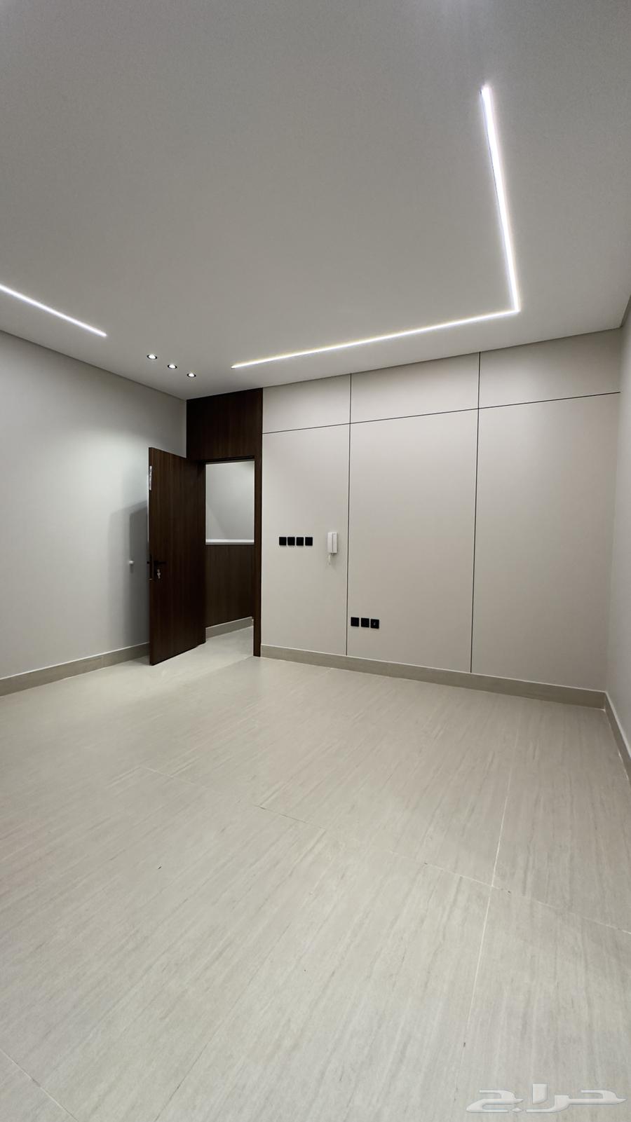 5 bedroom apartment in Dahiat King Fahd, Eastern Province 11