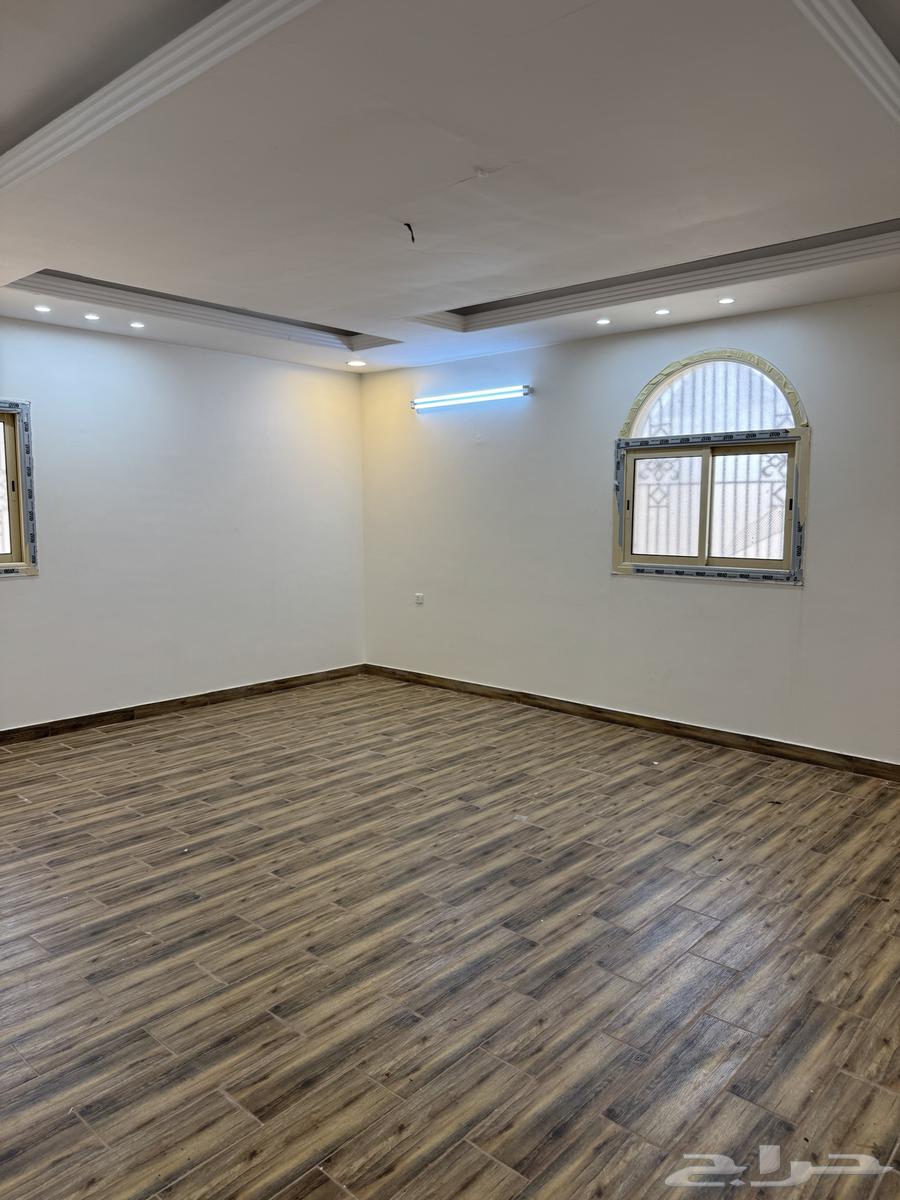 3 bedroom apartment in Al Difa, Madinah 5
