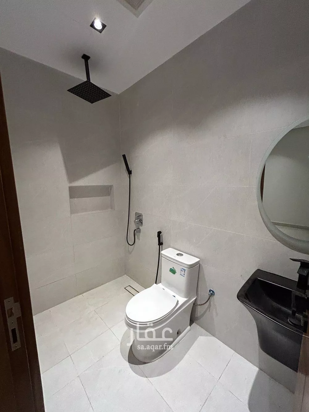5 bedroom apartment in Al Zahra 9