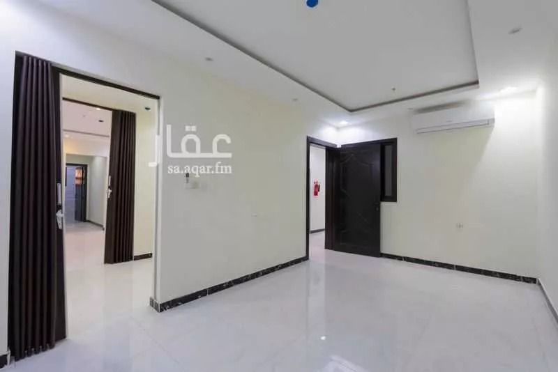 4 bedroom building in Al Hamra, Eastern Province 7