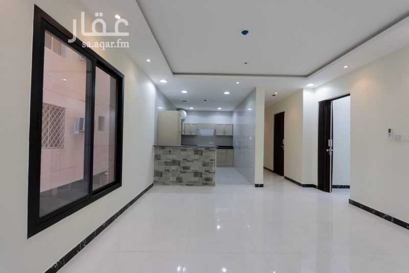 4 bedroom building in Al Hamra, Eastern Province 3