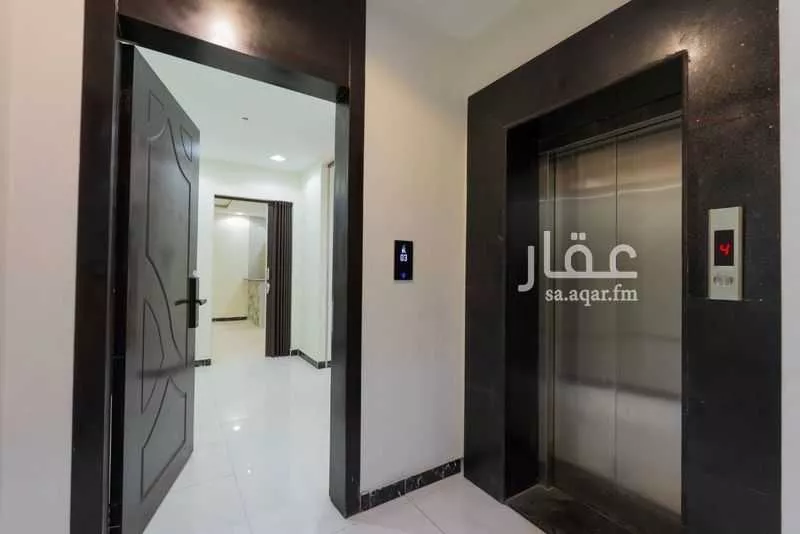4 bedroom building in Al Hamra, Eastern Province 6