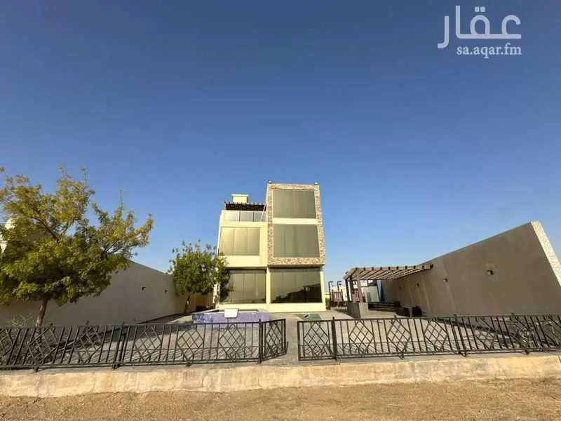 فيلا 5 غرف في المرجان 2
