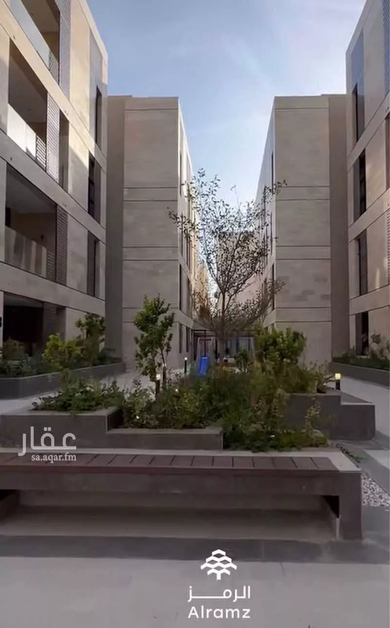 4 bedroom apartment in Al Salamah 8