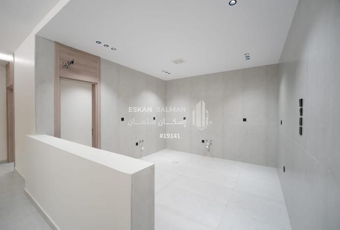 7 bedroom apartment in Al Salamah 3