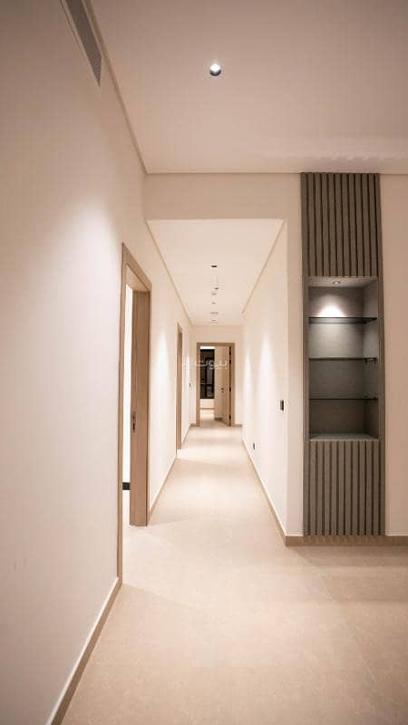 3 bedroom apartment in Al Thuqbah, Eastern Province 9