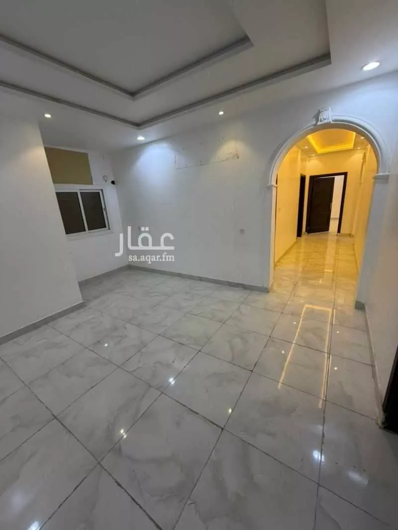شقة 5 غرف في الريان 7