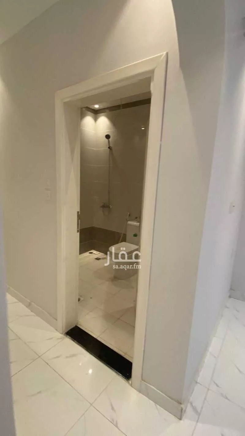 5 bedroom apartment in Al Sharafiyah 6