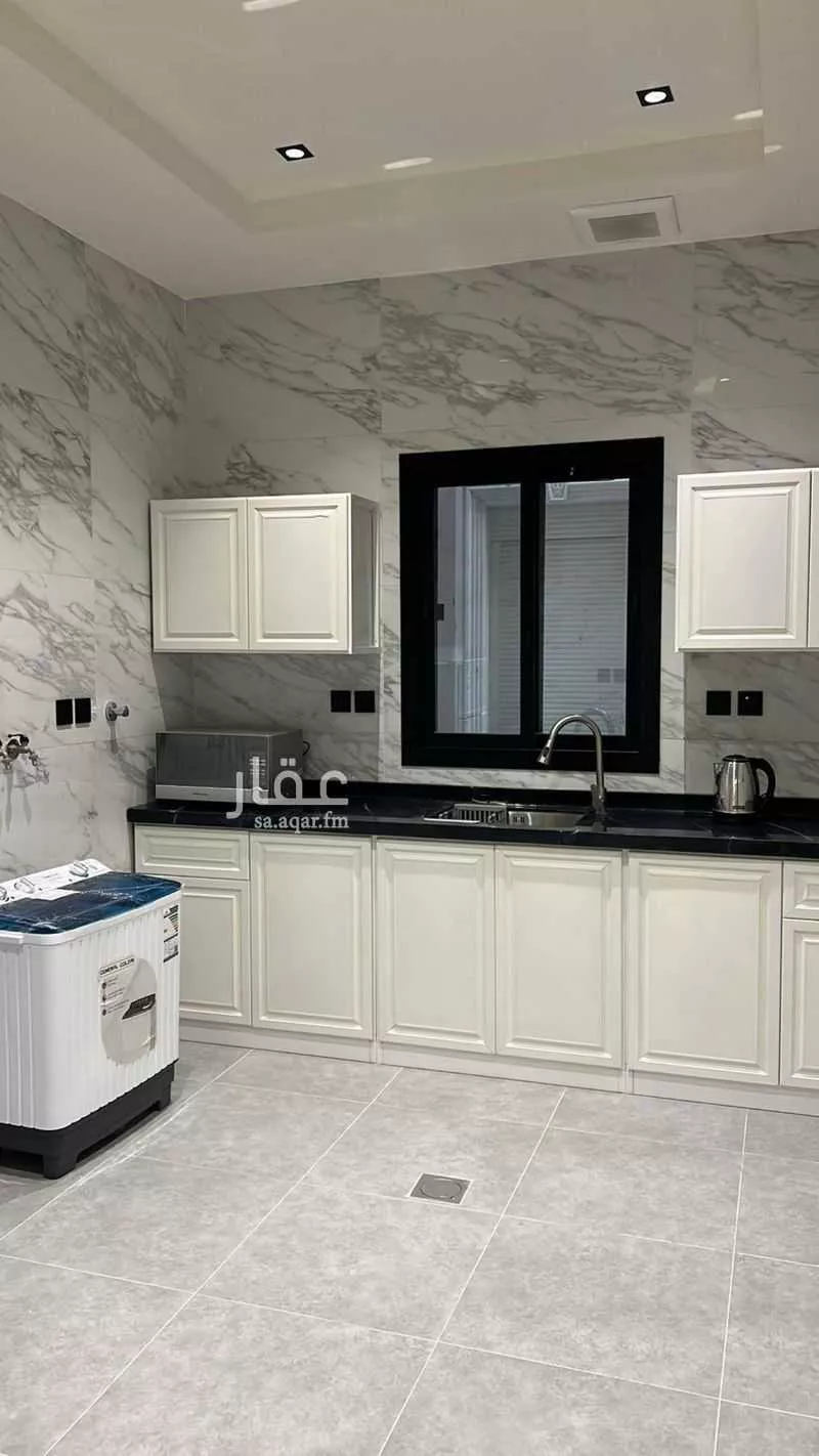 1 bedroom apartment in Al Shati 9