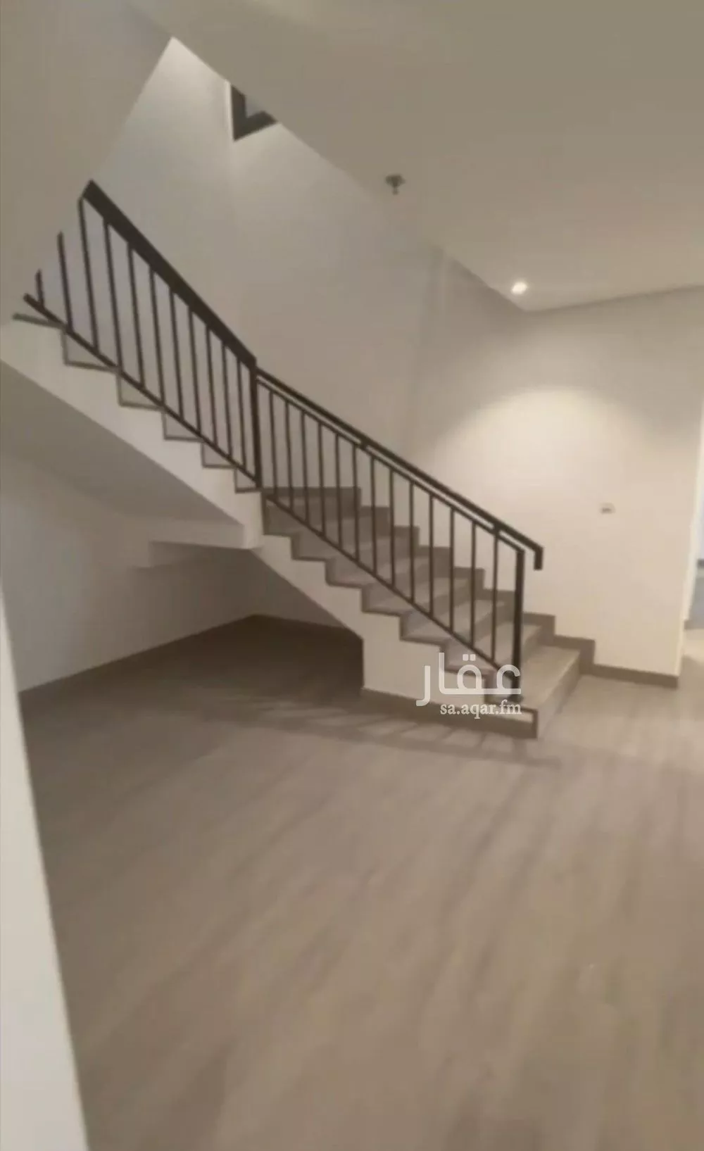 7 bedroom apartment in Jeddah 3
